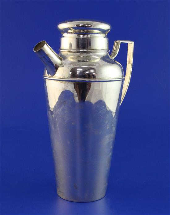 A 1930s American Art Deco sterling silver cocktail shaker by Samuel Kirk & Sons, 16 oz.